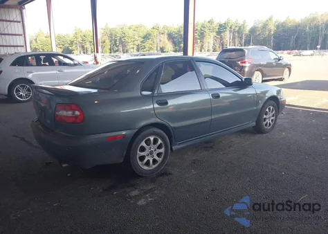 2002 Volvo S40 A from USA, damaged, VIN YV1VS29502F806179